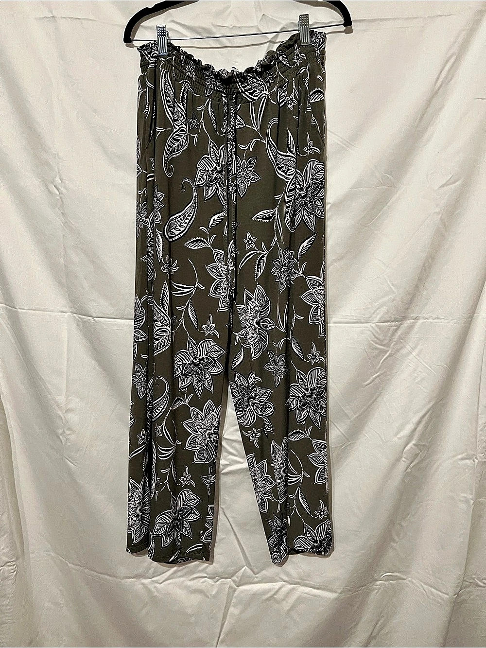 ALLEN TAG Floral Wide Leg Pants in Green XL
